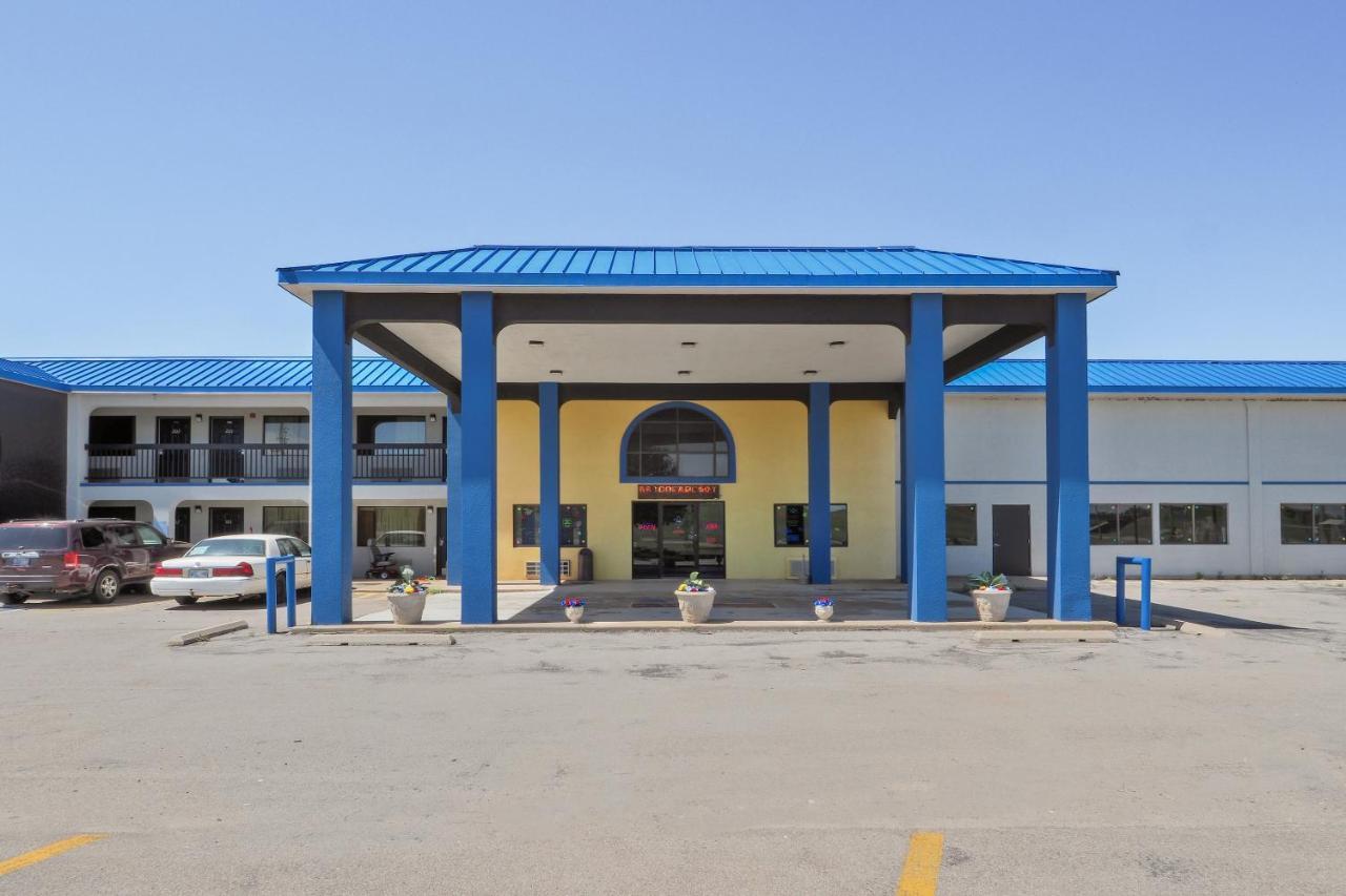 Lonestar Inn & Suites, Erick Ok Hwy 40 By Oyo מראה חיצוני תמונה