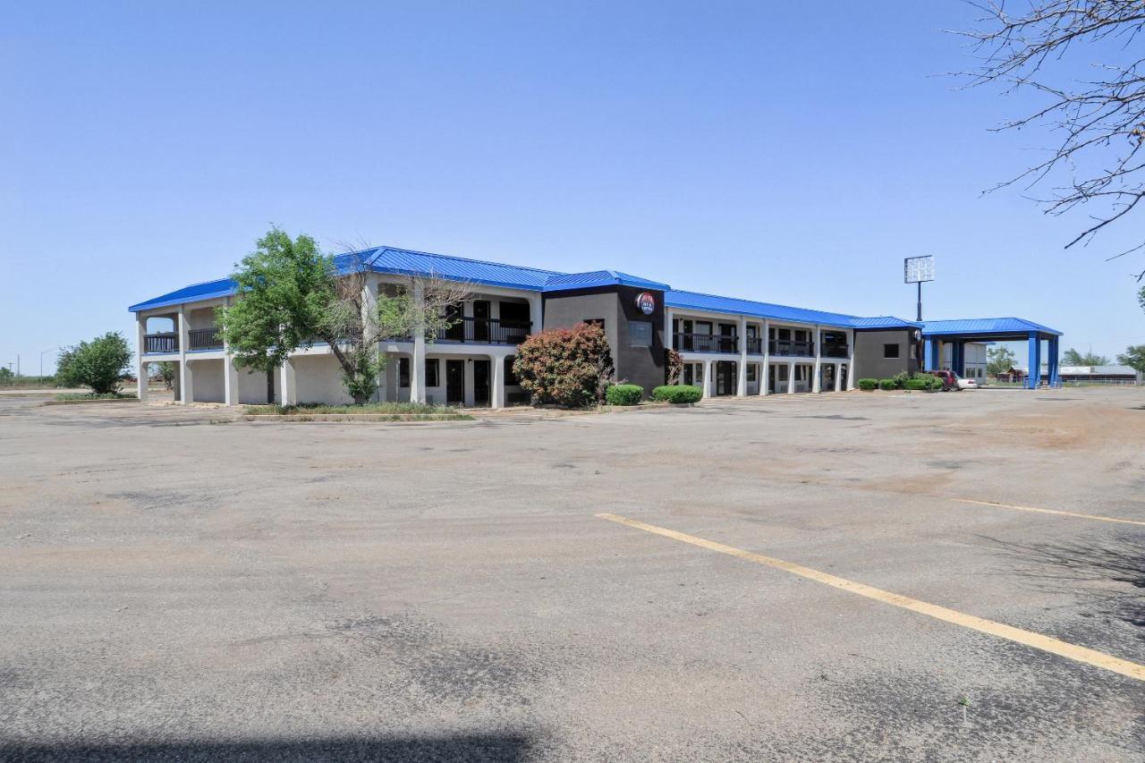 Lonestar Inn & Suites, Erick Ok Hwy 40 By Oyo מראה חיצוני תמונה